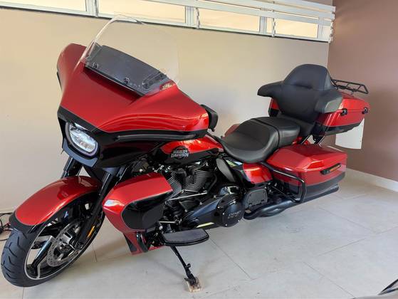 HARLEY-DAVIDSON STREET GLIDE ULTRA 